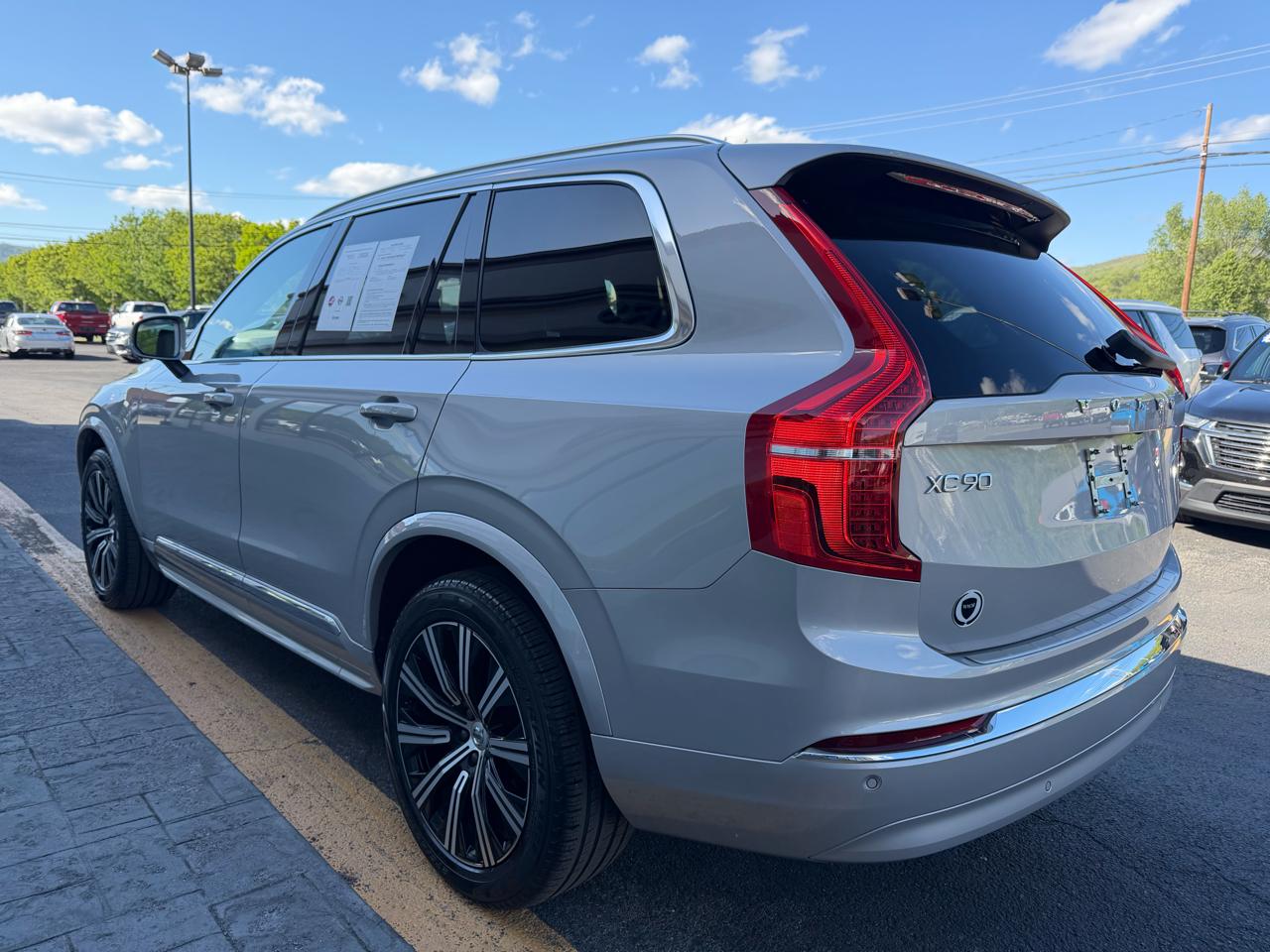 Volvo XC90  2024