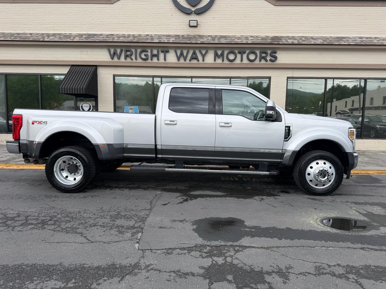 Ford F-450 SD Lariat 2018