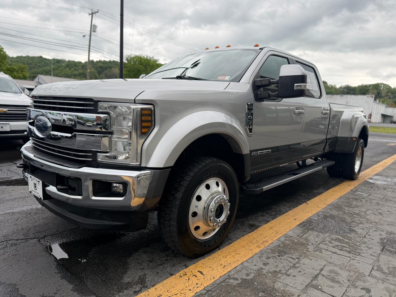 Ford F-450 SD Lariat 2018