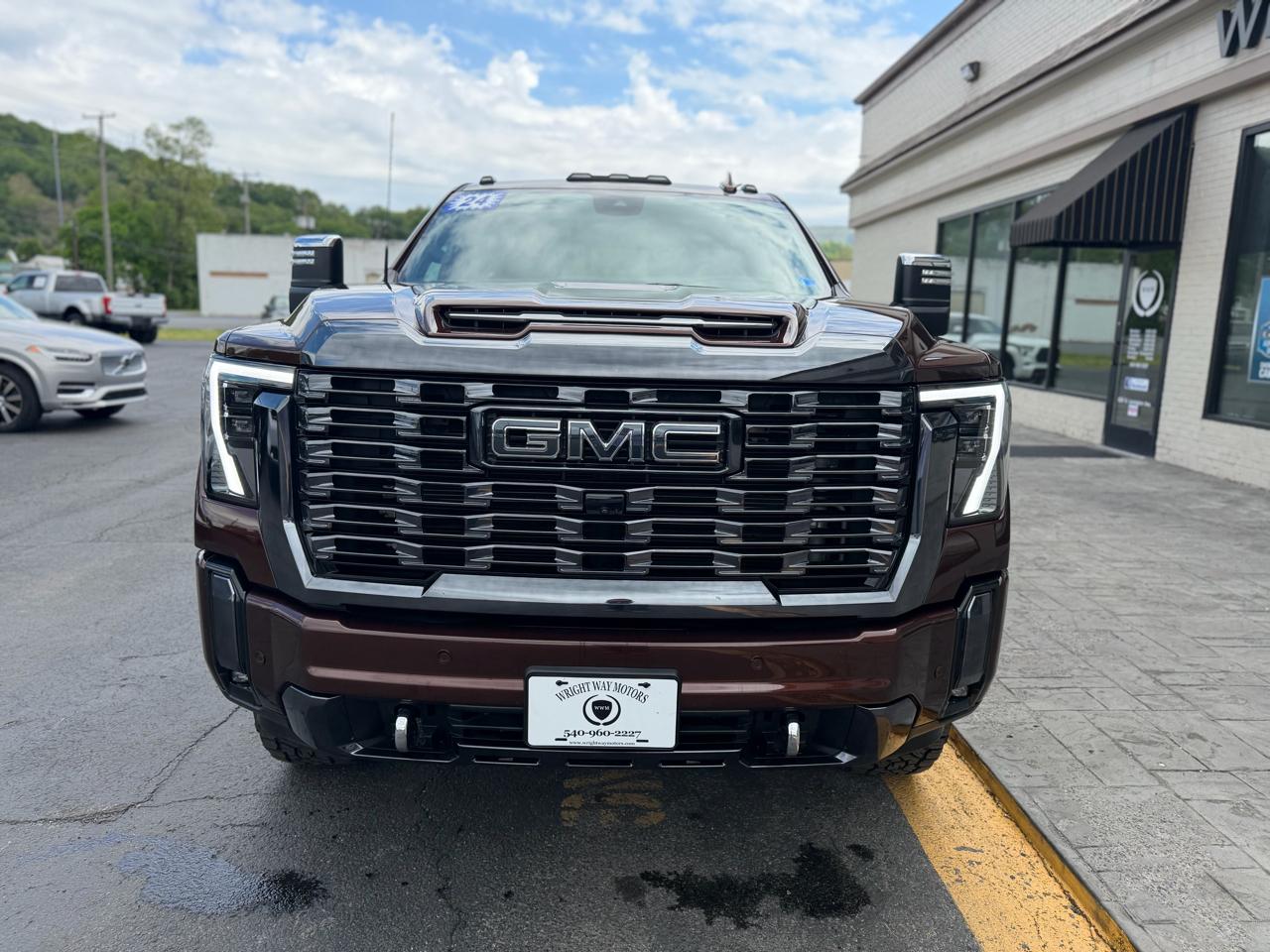 GMC Sierra 3500HD 4WD Crew Cab 159" Denali 2024