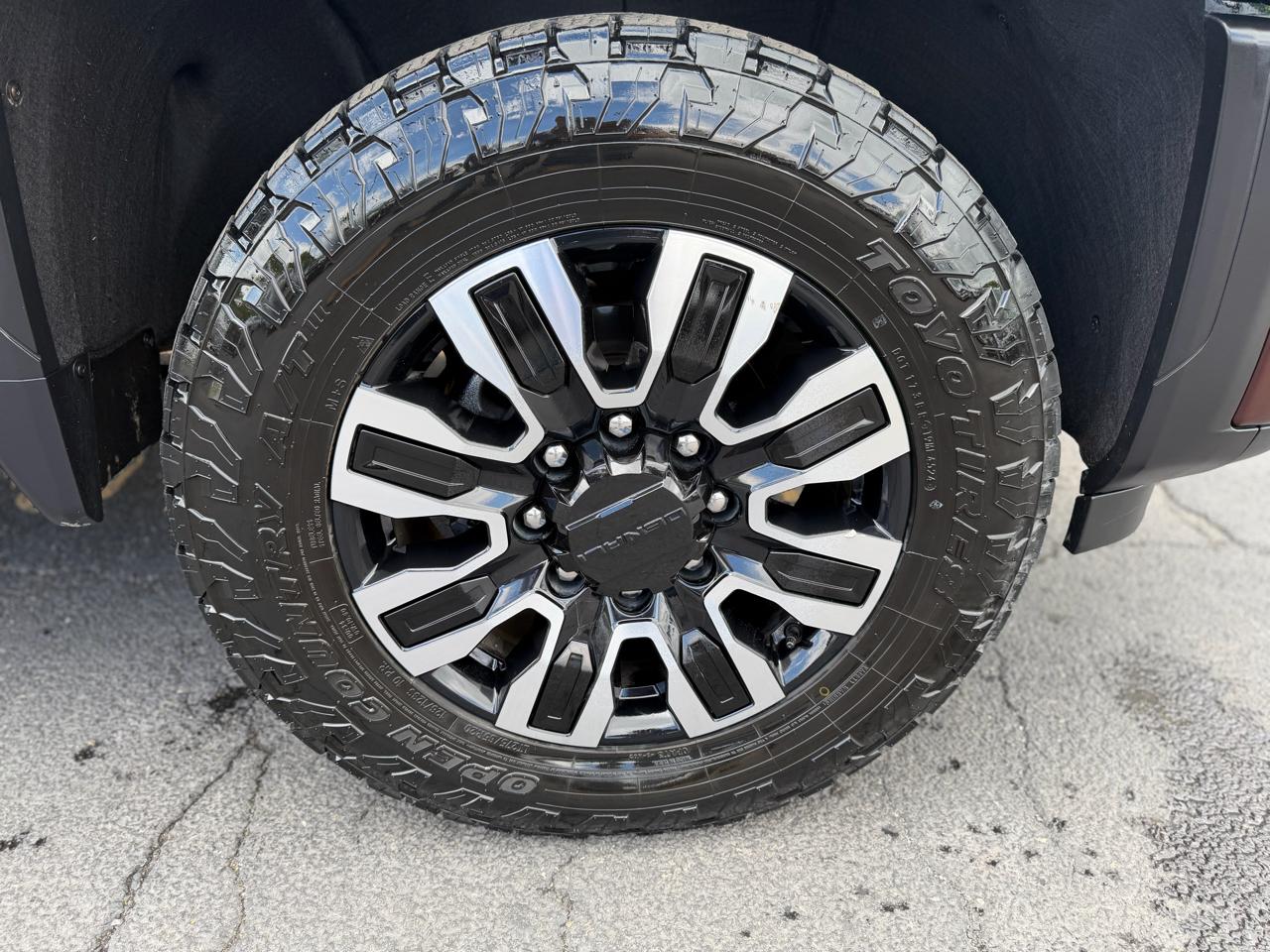 GMC Sierra 3500HD 4WD Crew Cab 159" Denali 2024