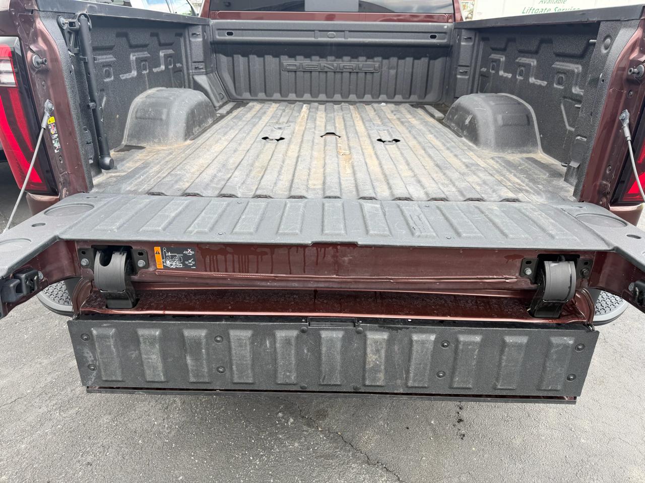 GMC Sierra 3500HD 4WD Crew Cab 159" Denali 2024