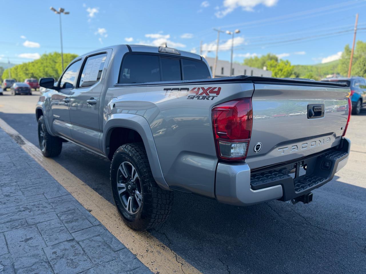 Toyota Tacoma  2016