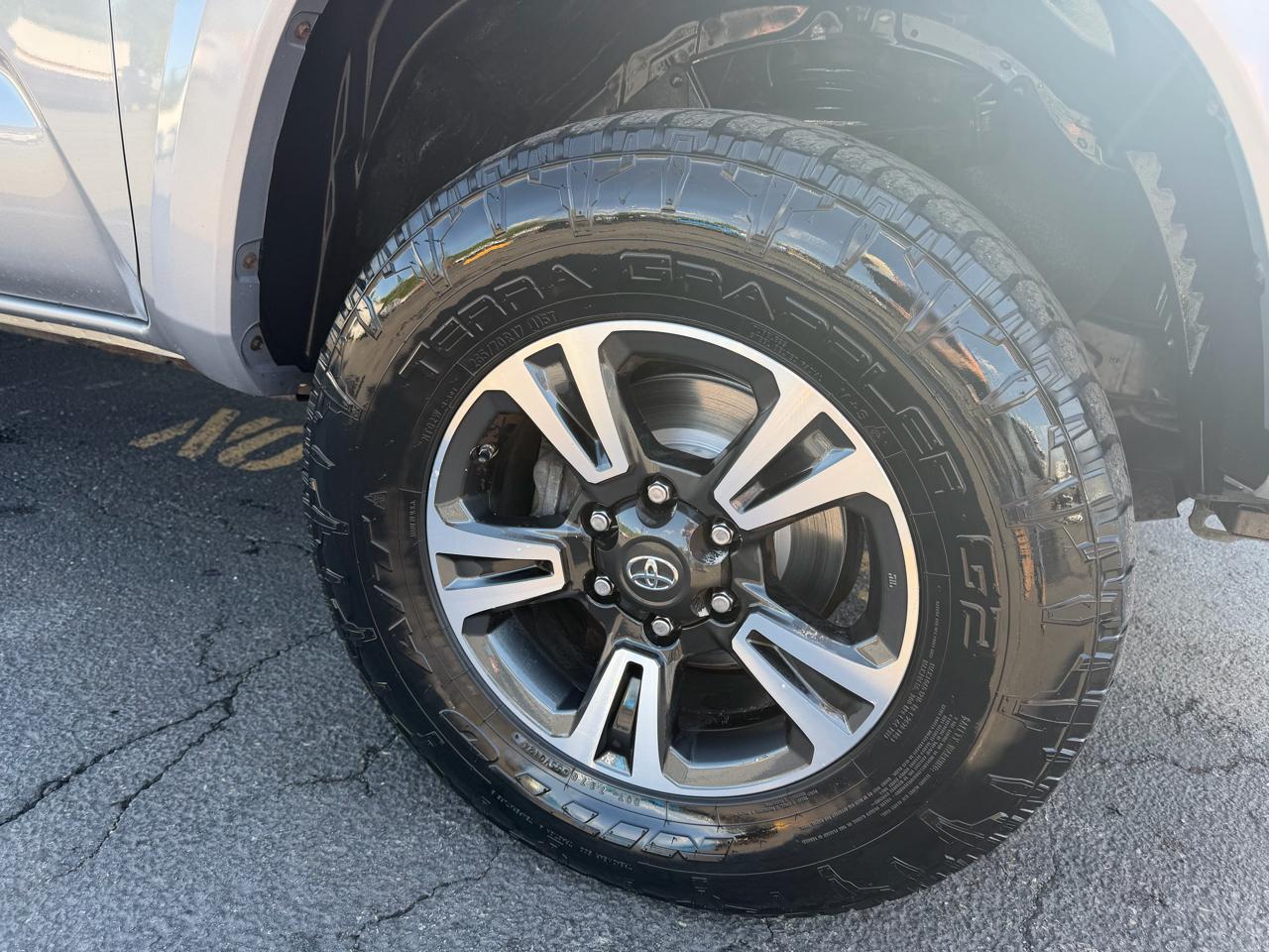 Toyota Tacoma  2016