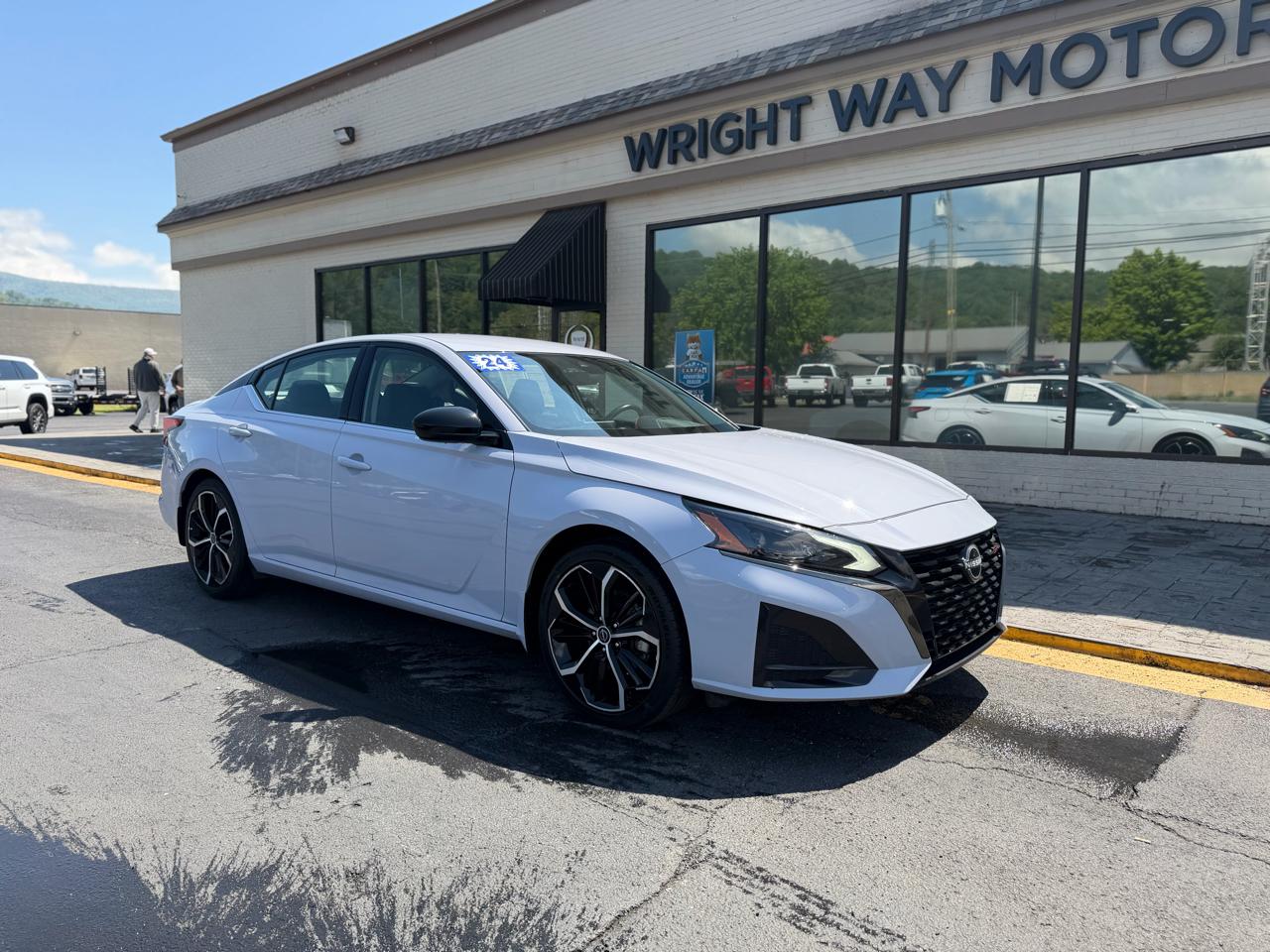 Nissan Altima 2.5 SR Sedan 2024