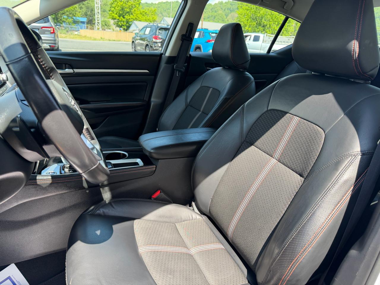 Nissan Altima 2.5 SR Sedan 2024