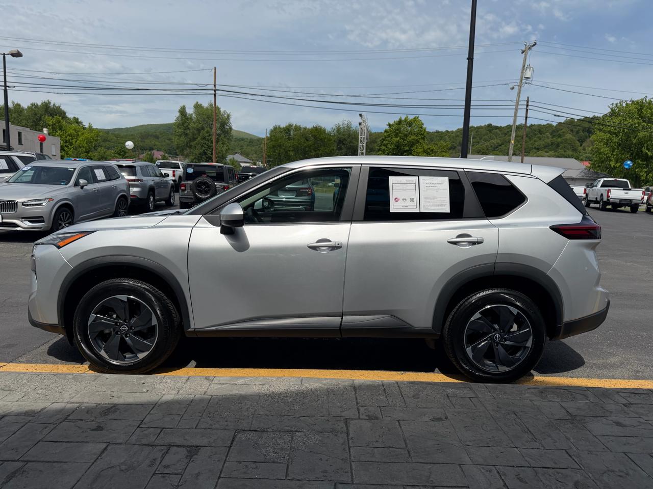 Nissan Rogue AWD SV 2024