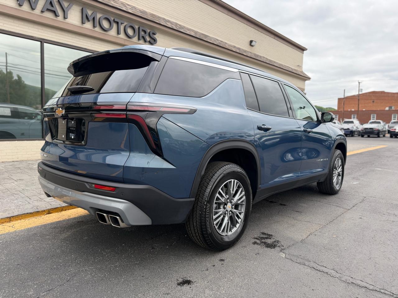 Chevrolet Traverse AWD 4dr LT w/2LT 2026