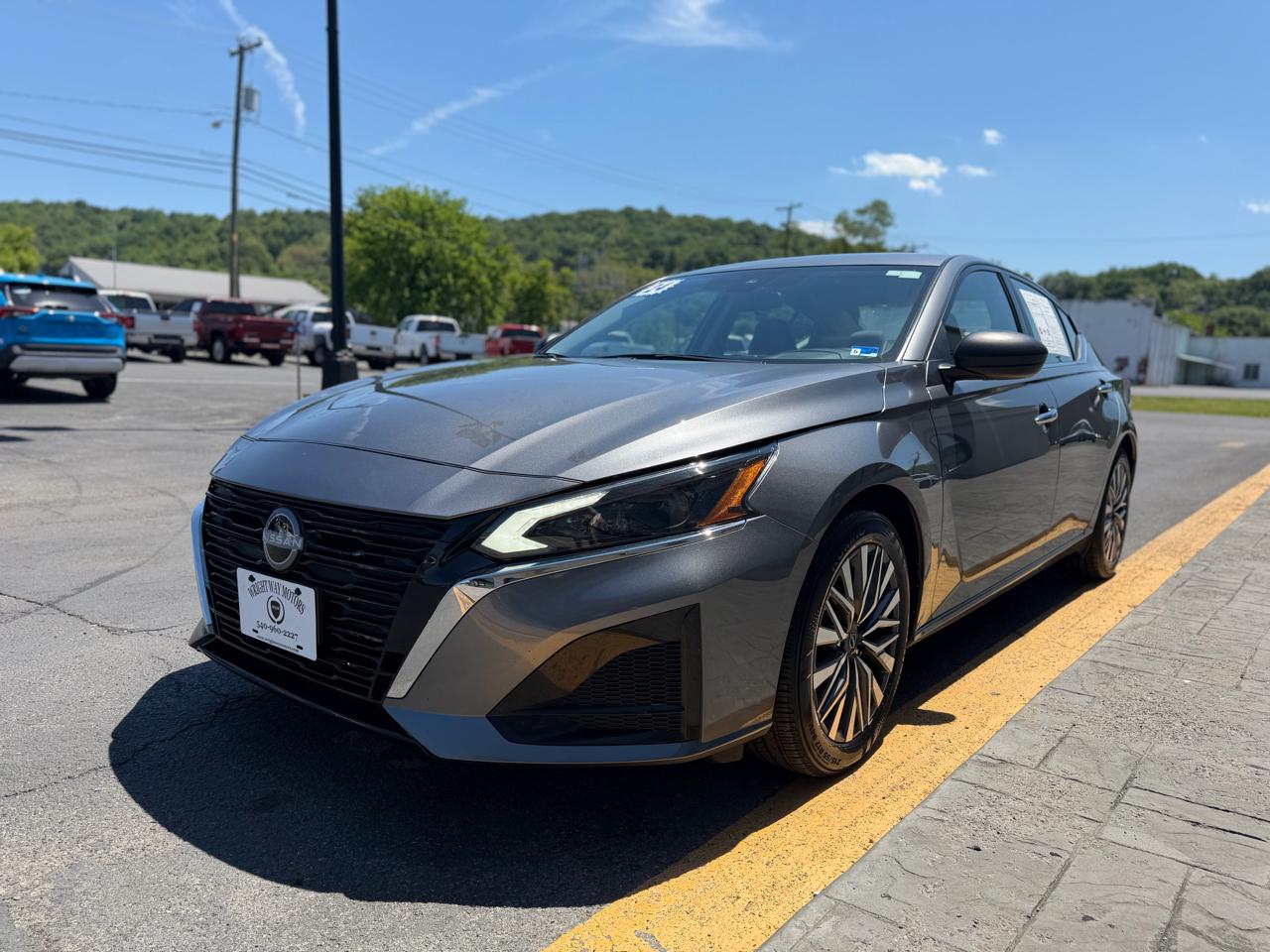 Nissan Altima 2.5 SV Sedan 2024
