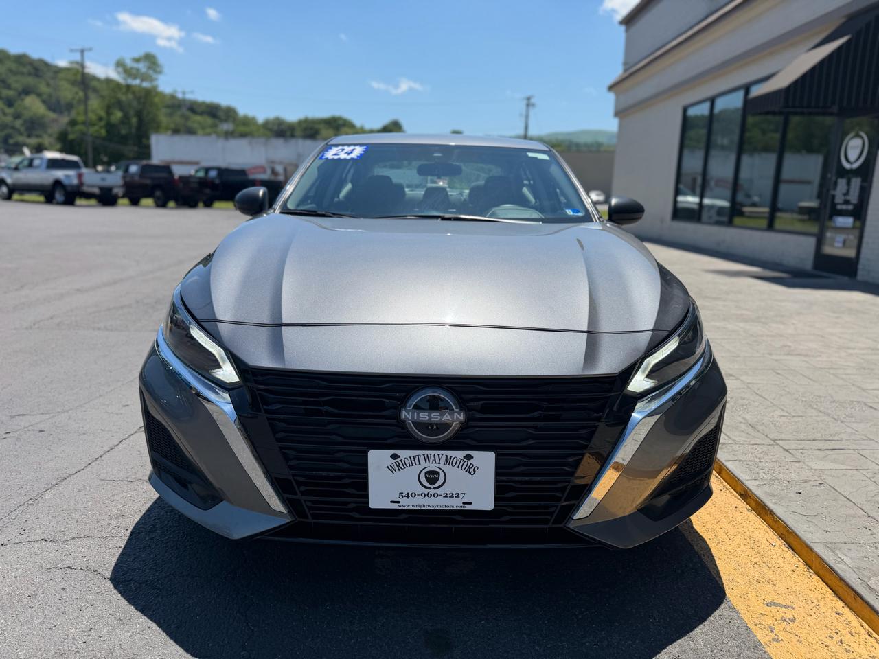 Nissan Altima 2.5 SV Sedan 2024