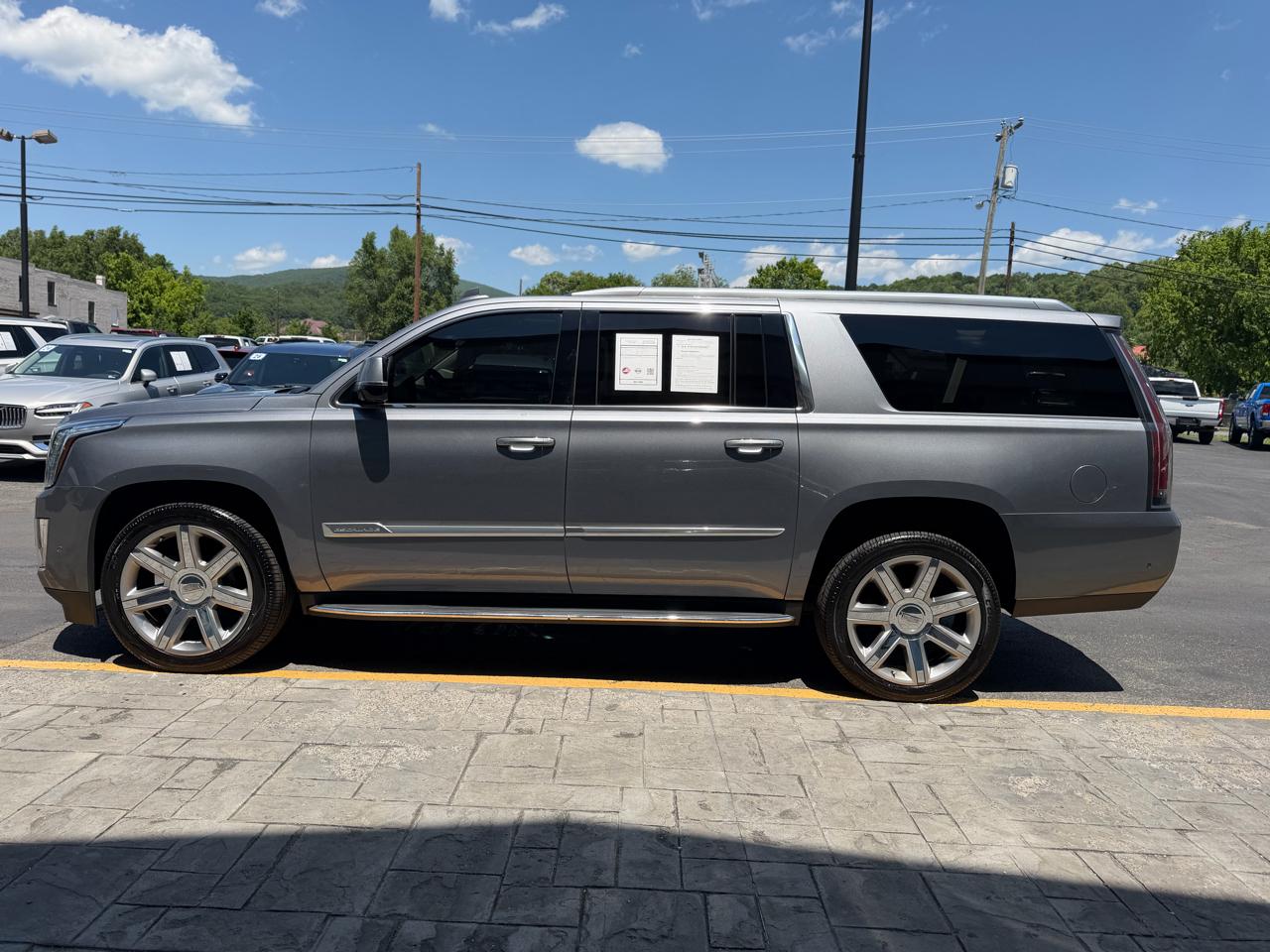 Cadillac Escalade 2WD 4dr Luxury 2018