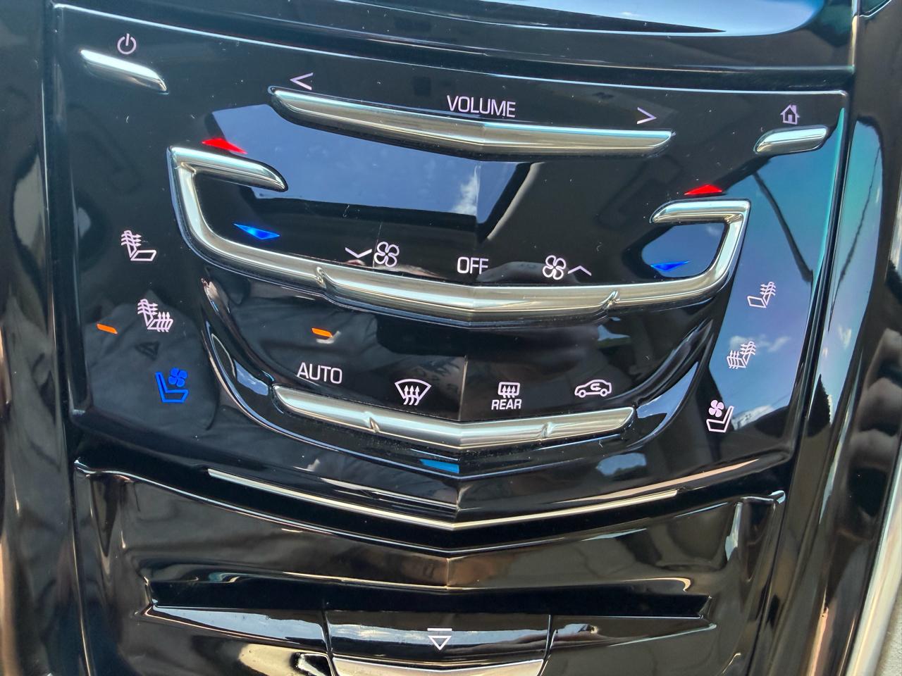 Cadillac Escalade 2WD 4dr Luxury 2018