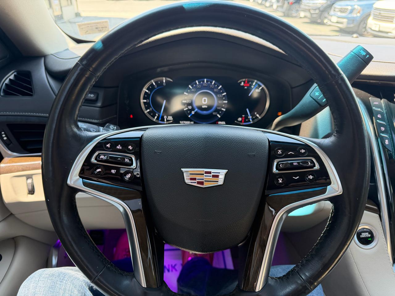 Cadillac Escalade 2WD 4dr Luxury 2018
