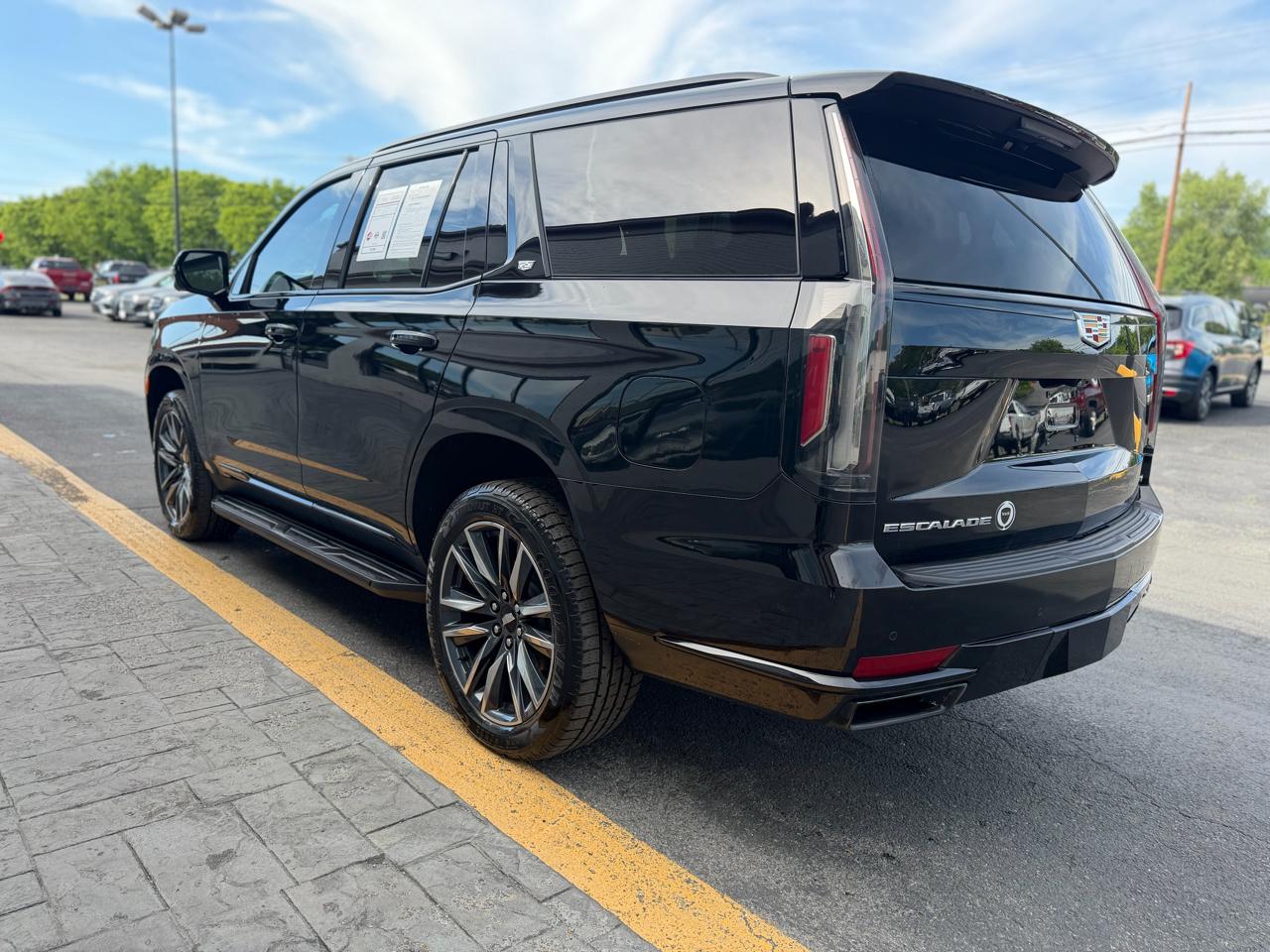 Cadillac Escalade 4WD 4dr Sport Platinum 2021