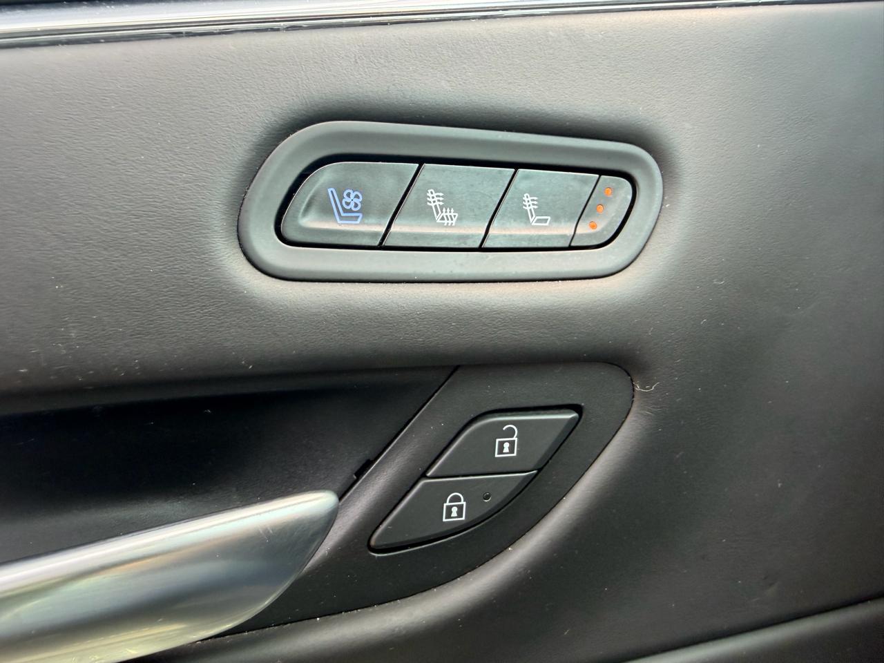Cadillac Escalade 4WD 4dr Sport Platinum 2021