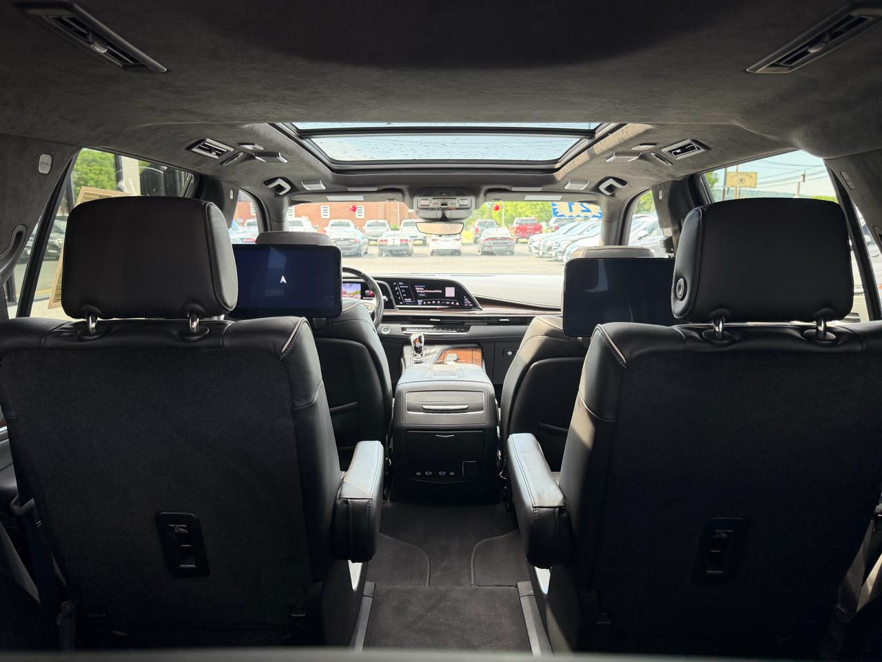 Cadillac Escalade 4WD 4dr Sport Platinum 2021