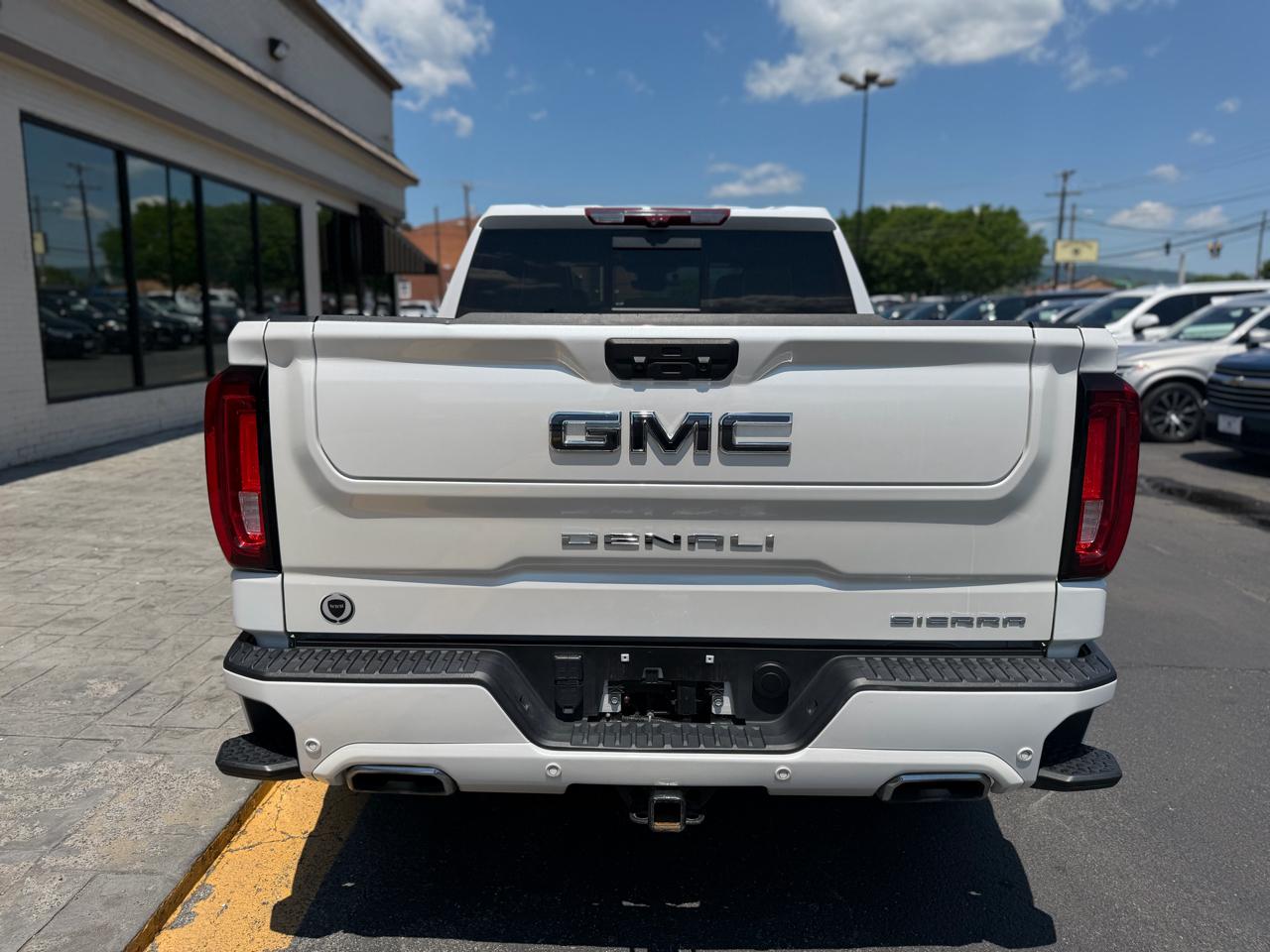 GMC Sierra 1500 4WD Crew Cab 147" Denali 2024