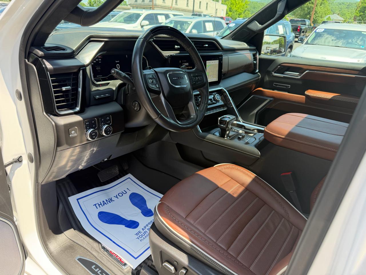 GMC Sierra 1500 4WD Crew Cab 147" Denali 2024