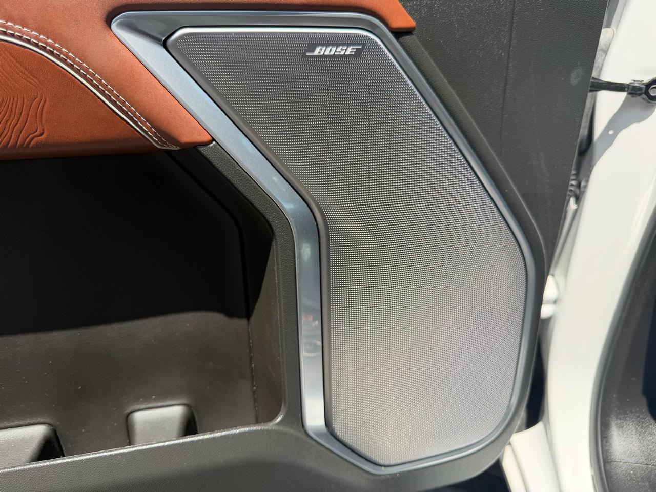 GMC Sierra 1500 4WD Crew Cab 147" Denali 2024