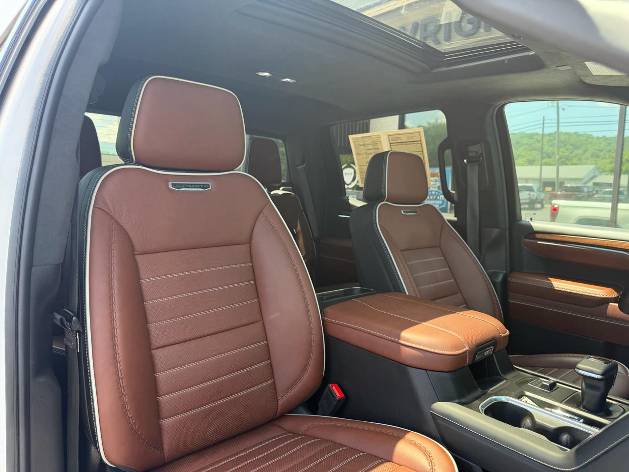 GMC Sierra 1500 4WD Crew Cab 147" Denali 2024