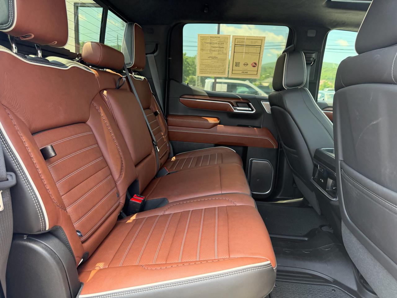GMC Sierra 1500 4WD Crew Cab 147" Denali 2024