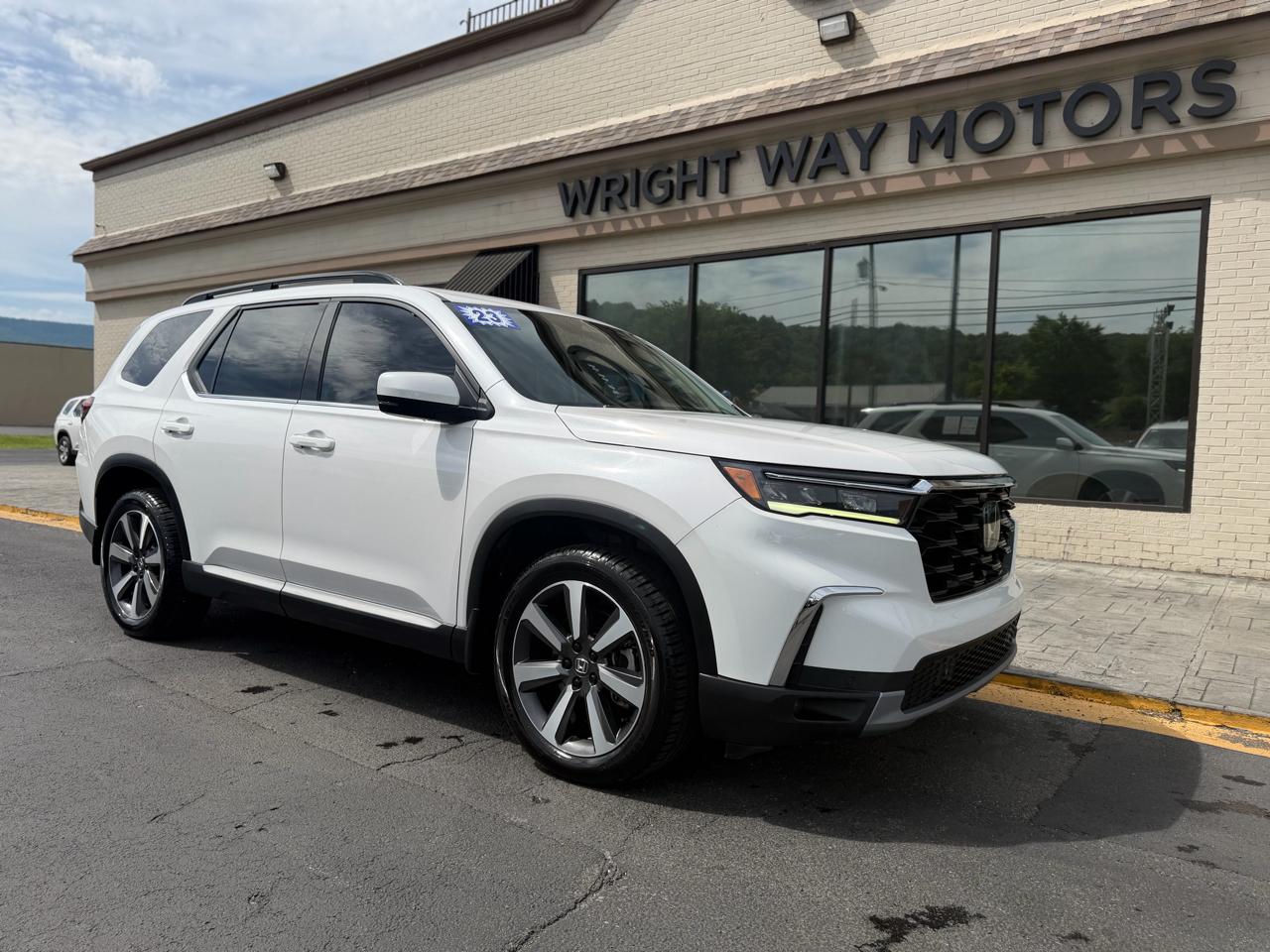Honda Pilot Touring AWD 2023