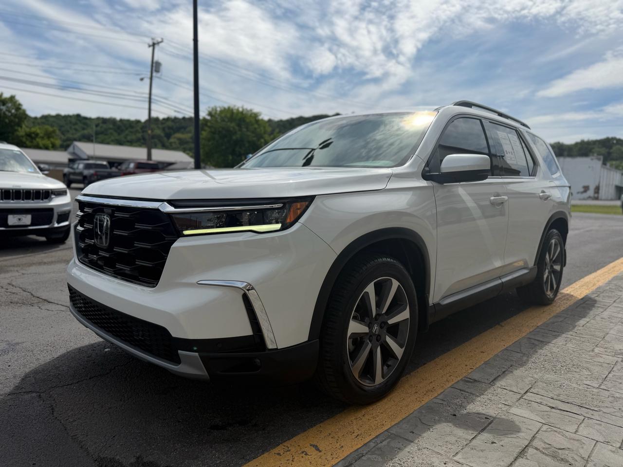 Honda Pilot Touring AWD 2023