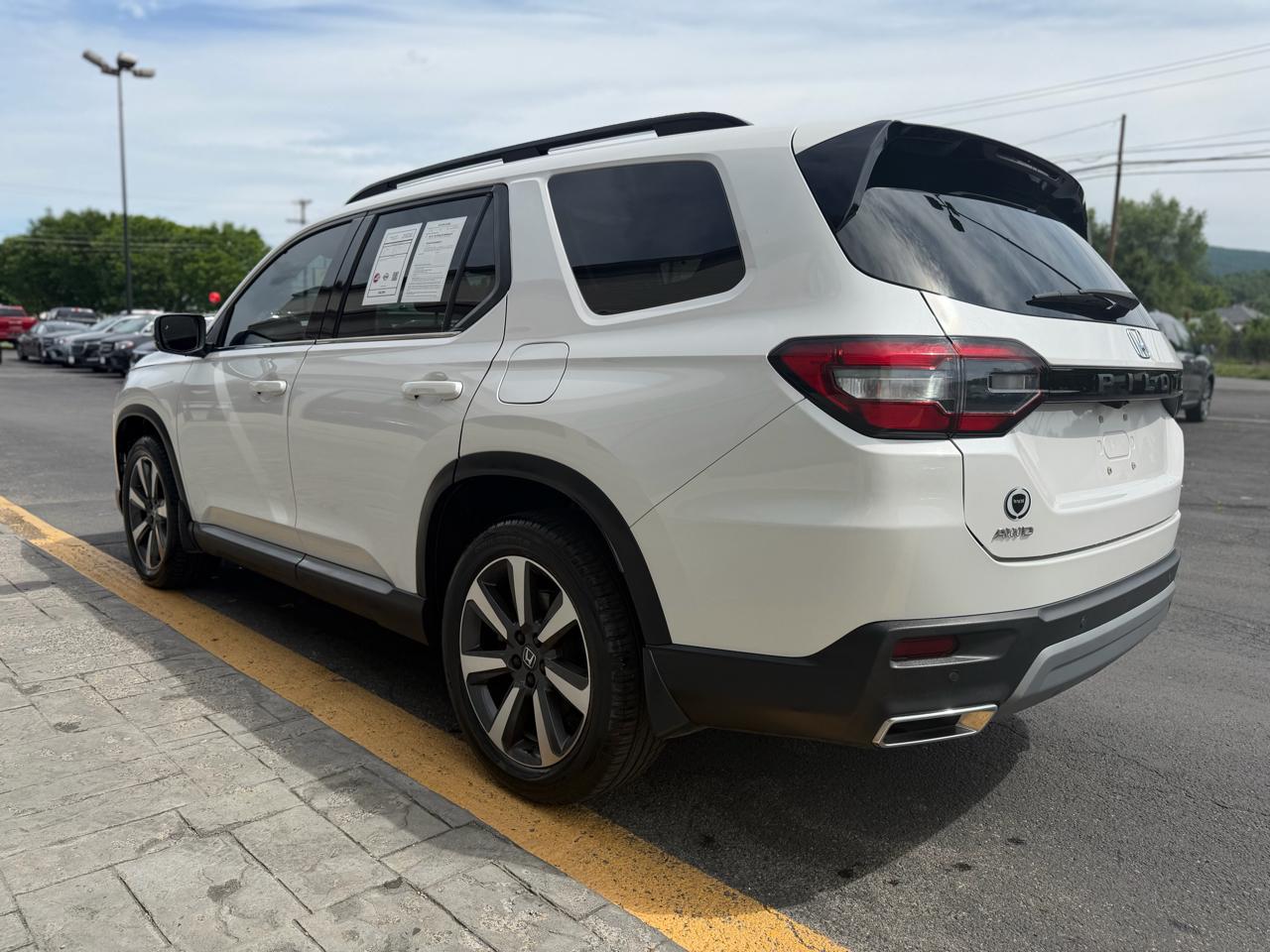 Honda Pilot Touring AWD 2023