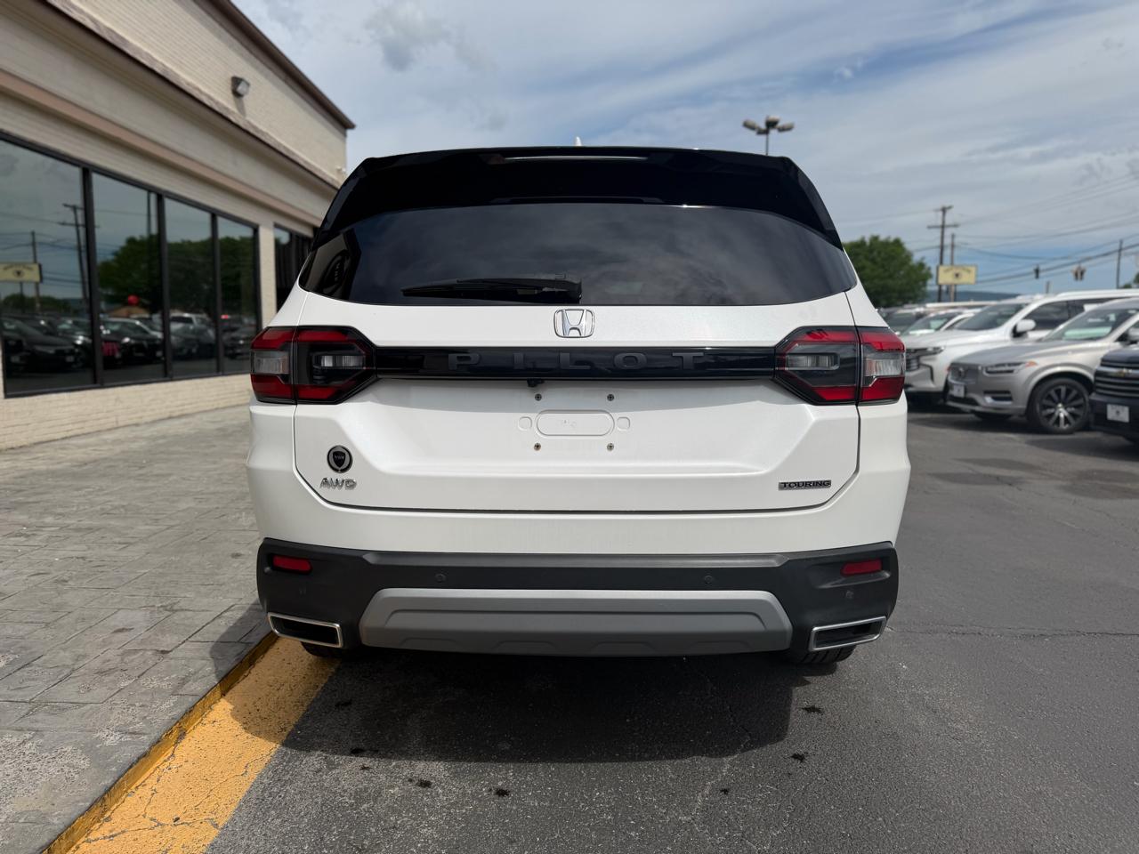 Honda Pilot Touring AWD 2023