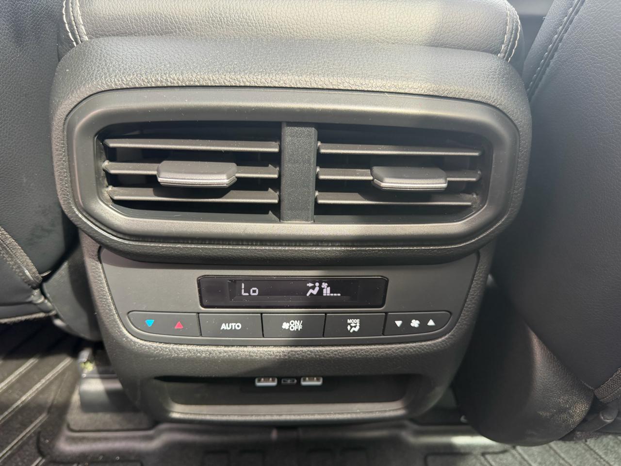 Honda Pilot Touring AWD 2023