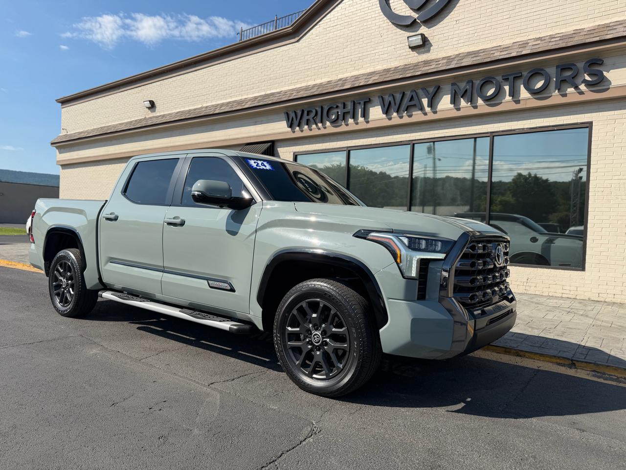 Toyota Tundra  2024