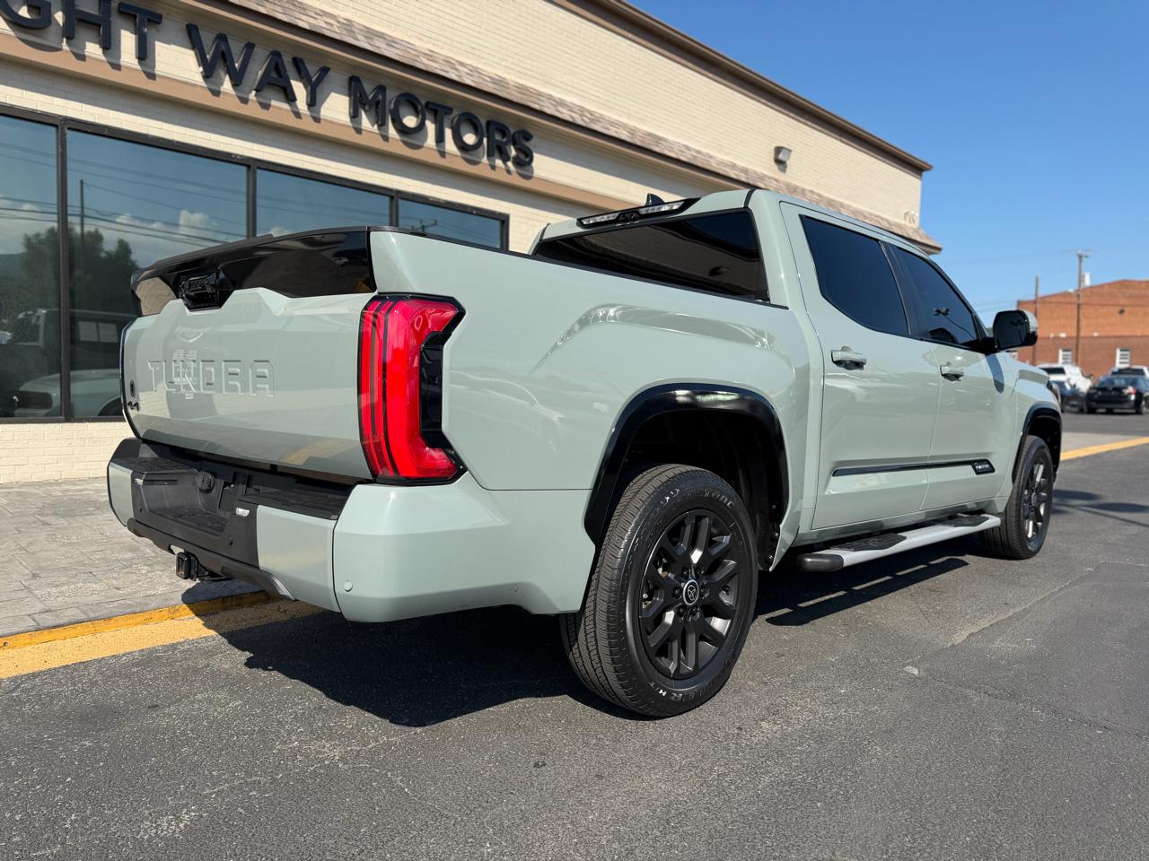 Toyota Tundra  2024
