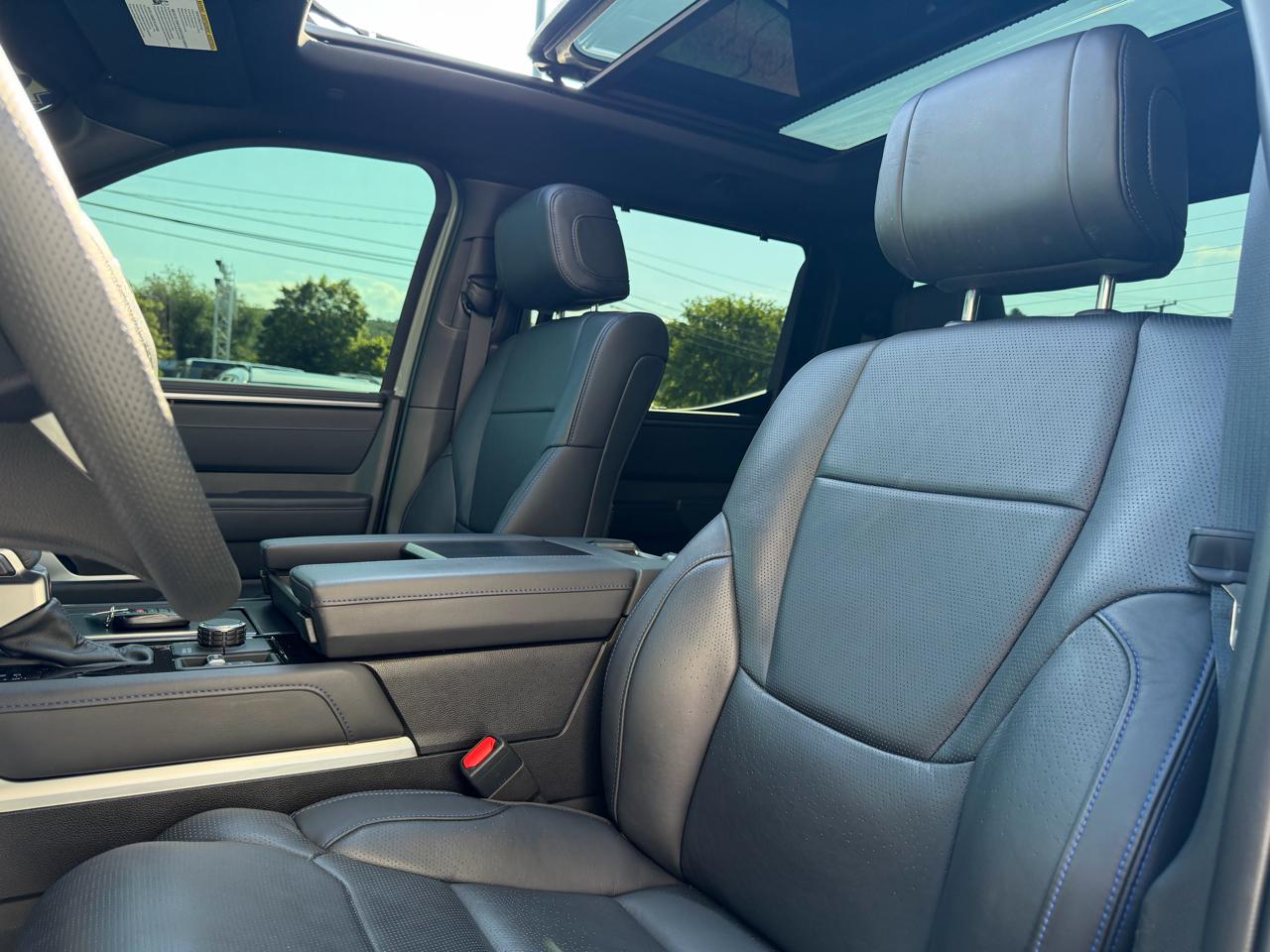 Toyota Tundra  2024