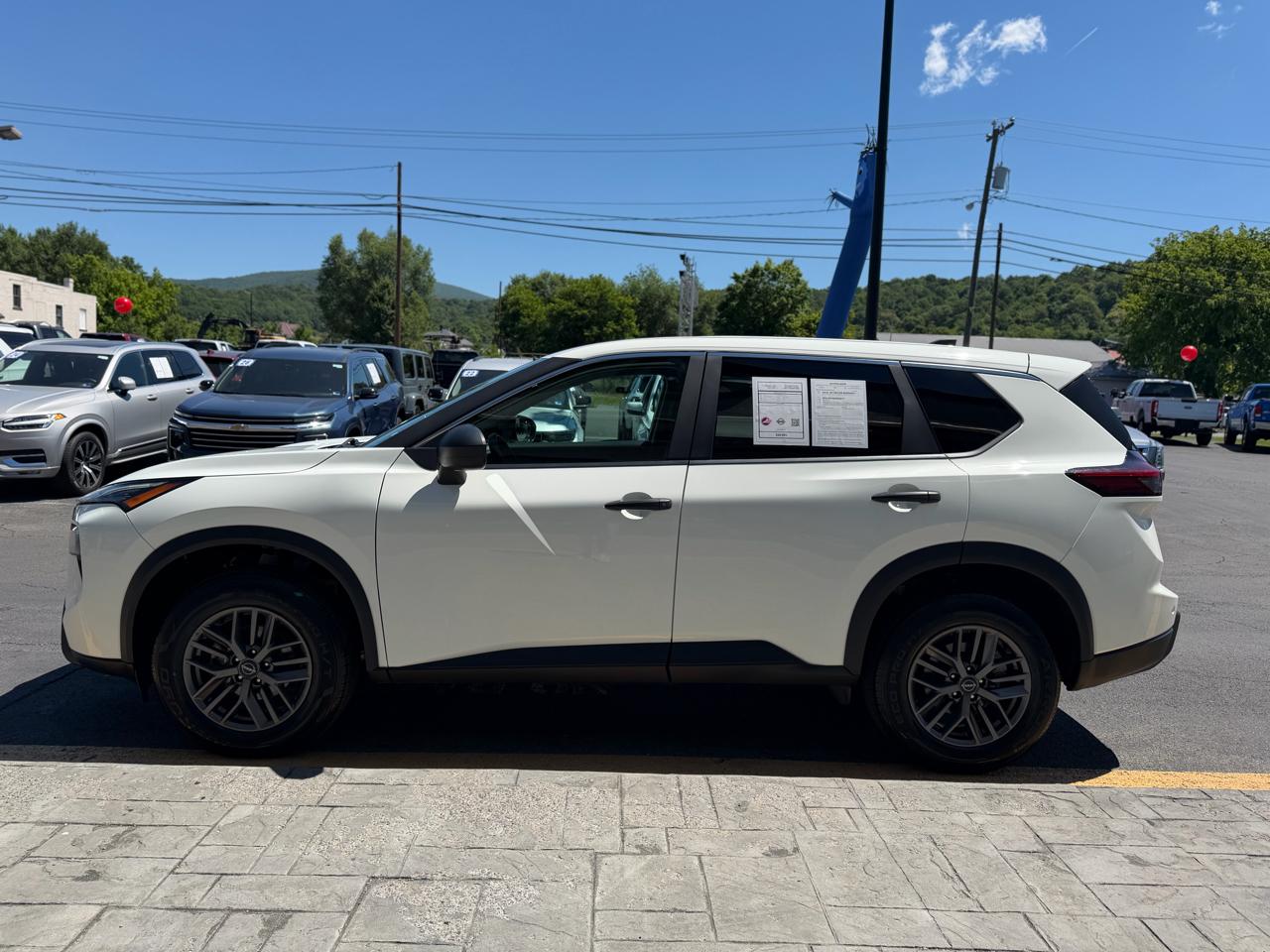 Nissan Rogue FWD S 2024