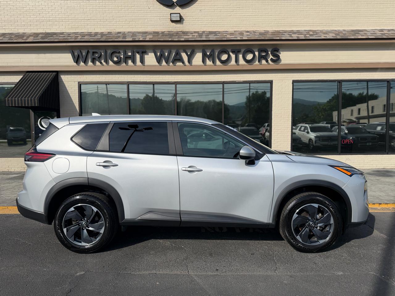 Nissan Rogue AWD SV 2025