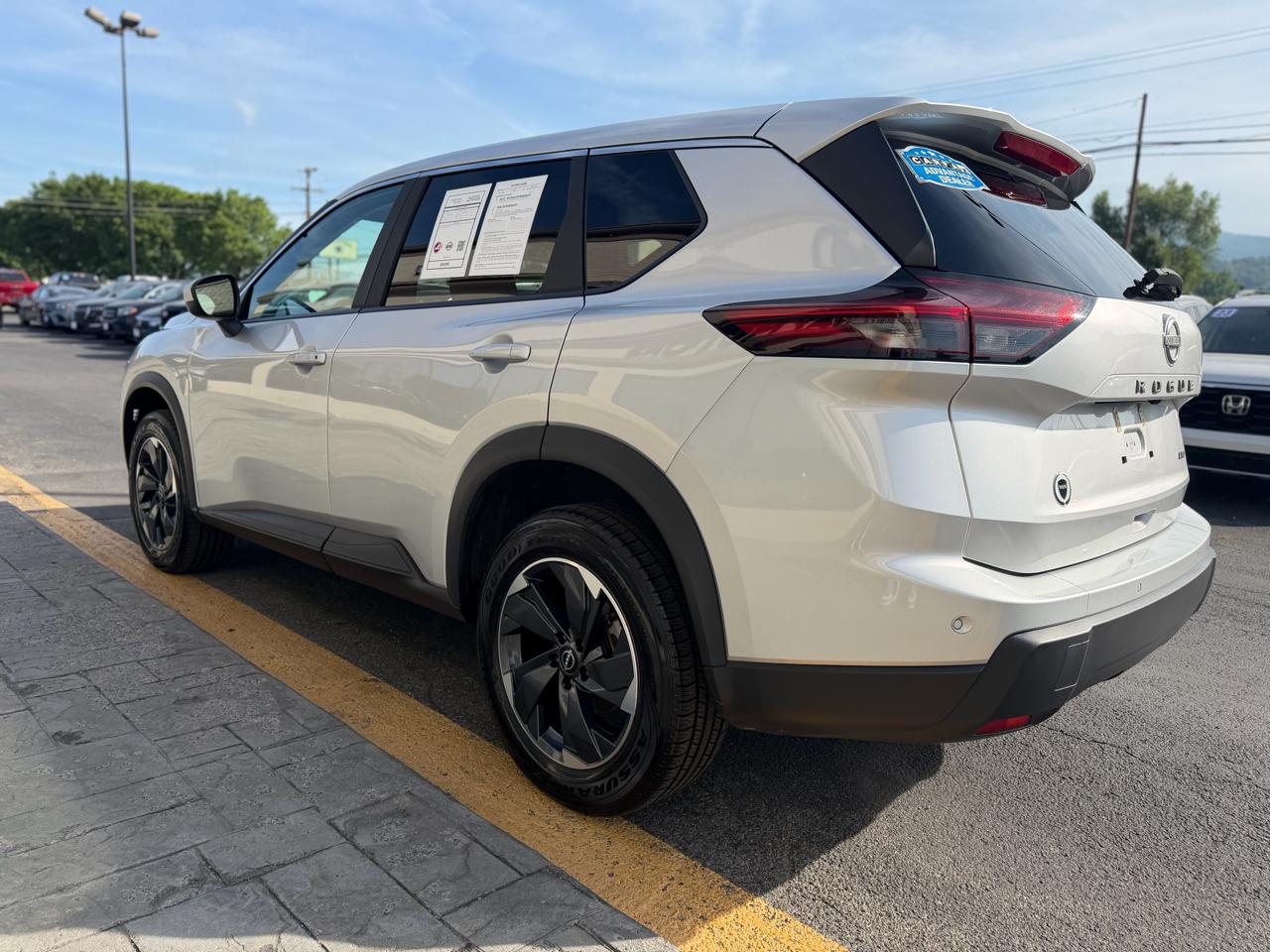 Nissan Rogue AWD SV 2025