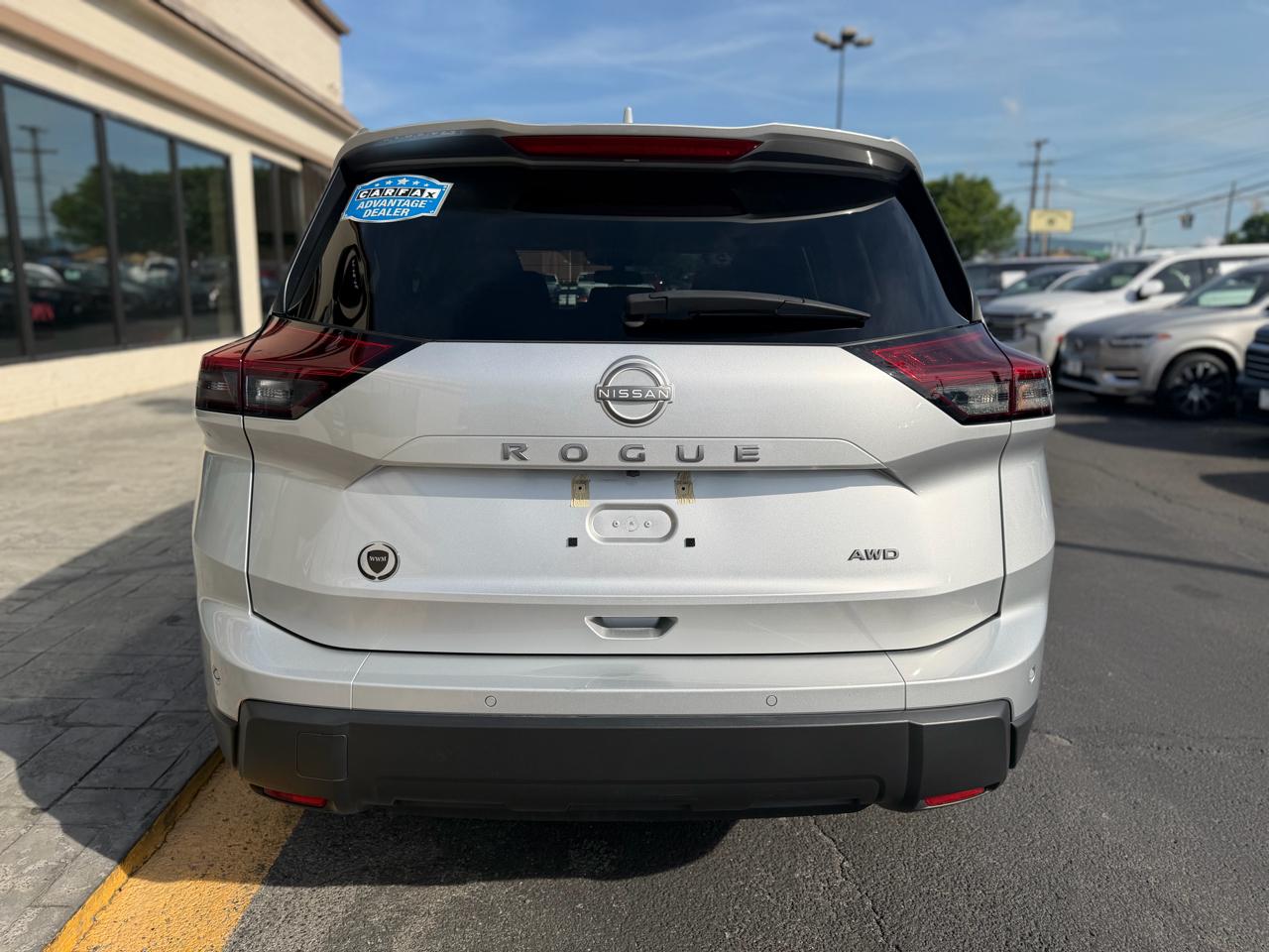 Nissan Rogue AWD SV 2025