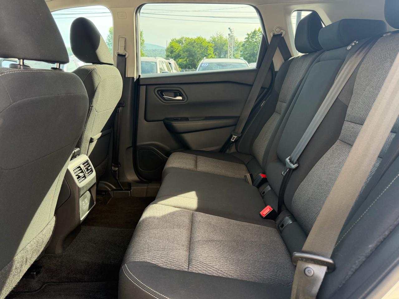 Nissan Rogue AWD SV 2025