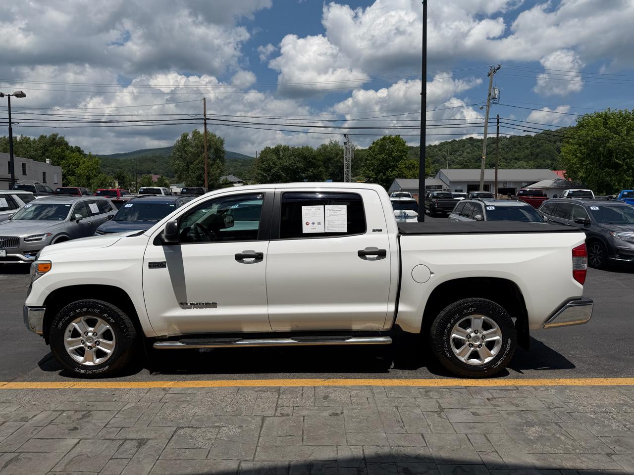 Toyota Tundra  2015