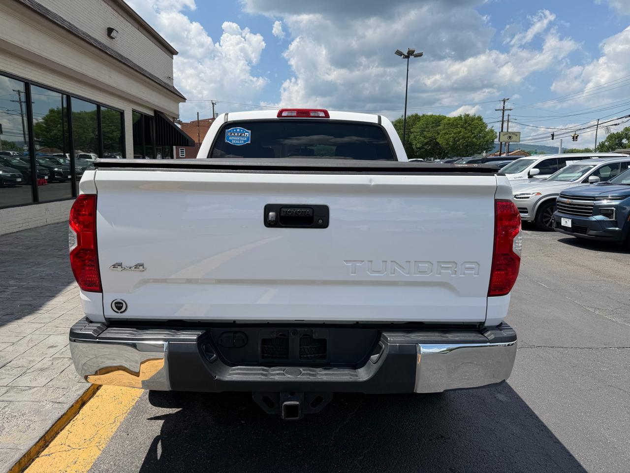Toyota Tundra  2015