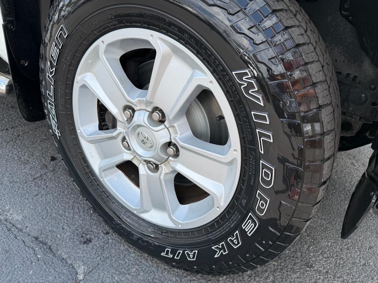 Toyota Tundra  2015