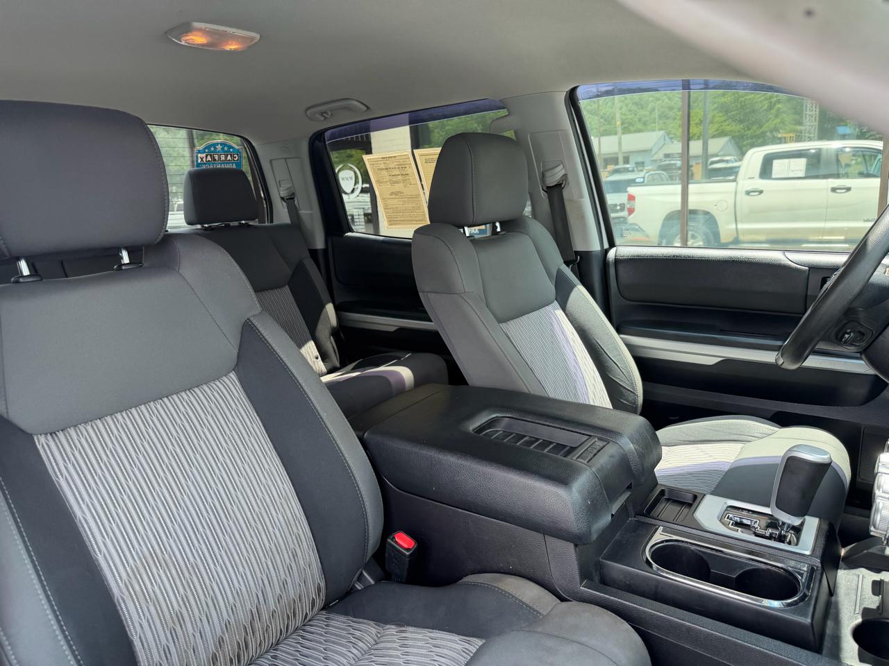 Toyota Tundra  2015