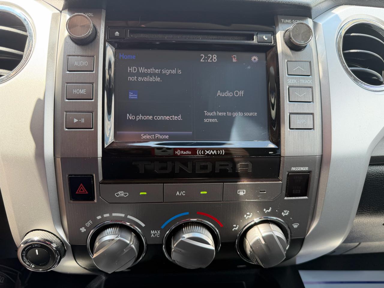 Toyota Tundra  2015