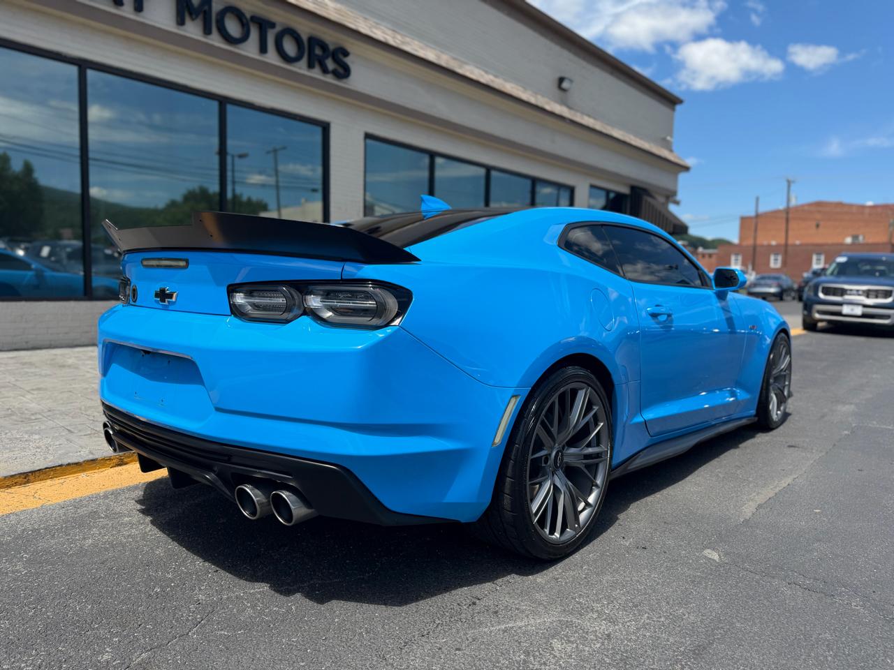 Chevrolet Camaro 2dr Cpe LT1 2022