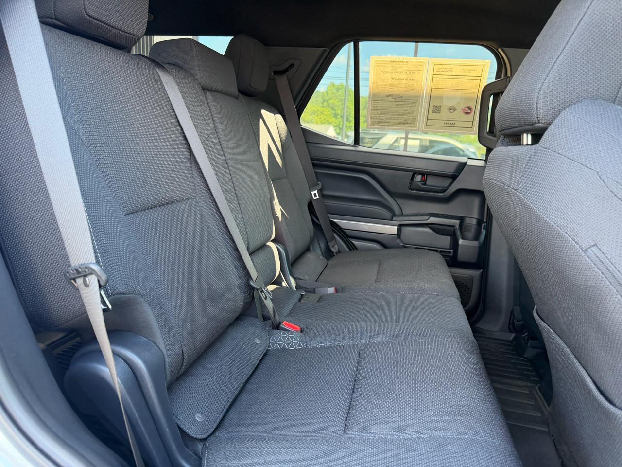 Toyota 4Runner SR5 4WD 2025