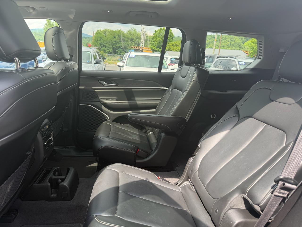 Jeep Grand Cherokee L Limited 2021