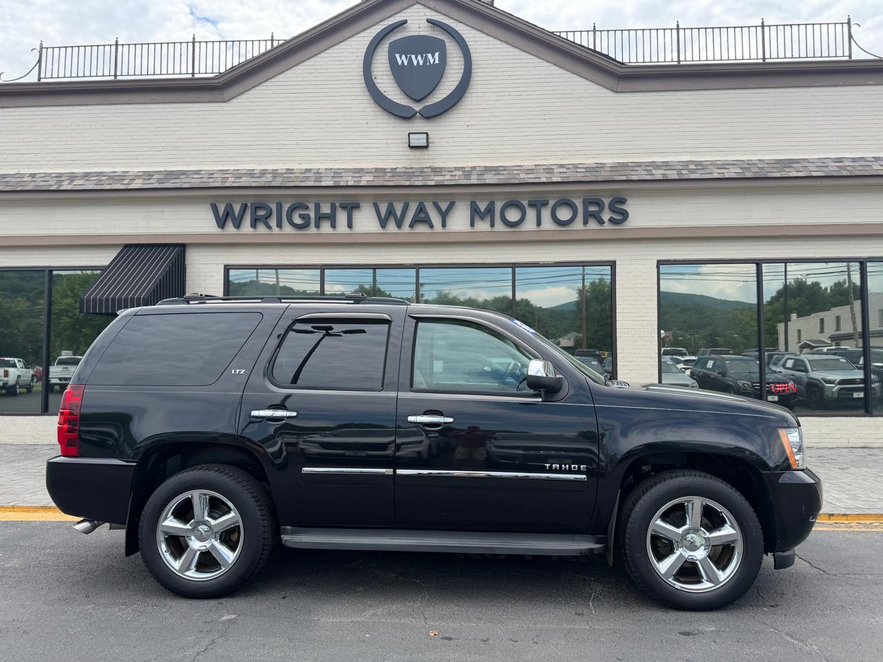 Chevrolet Tahoe 4WD 4dr 1500 LTZ 2013