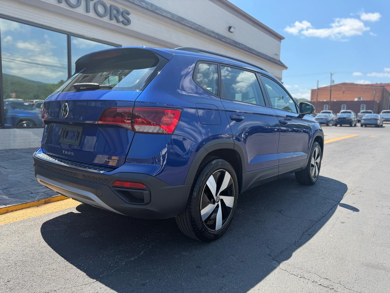 Volkswagen Taos S 4MOTION 2023