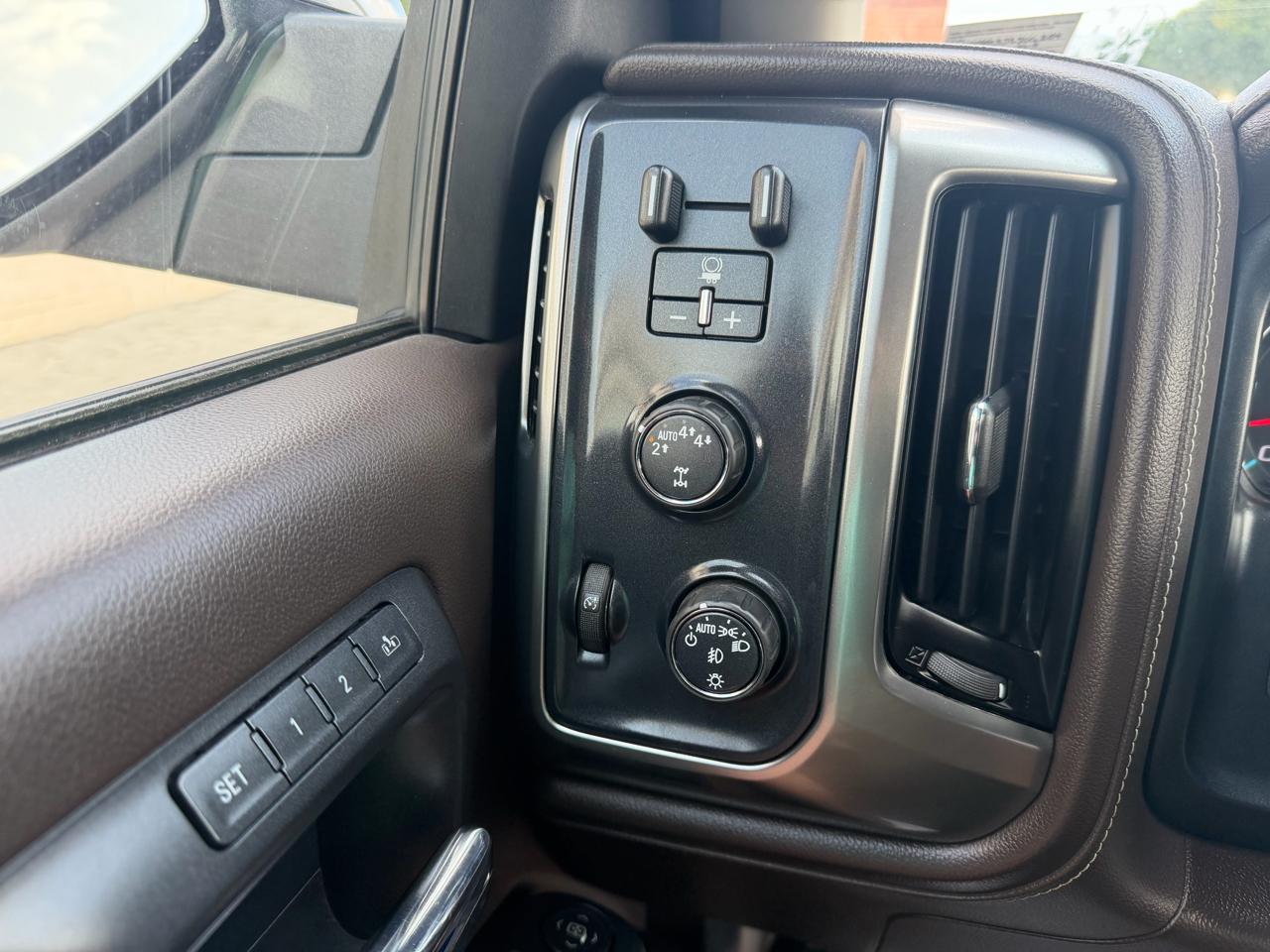 Chevrolet Silverado 1500  2018