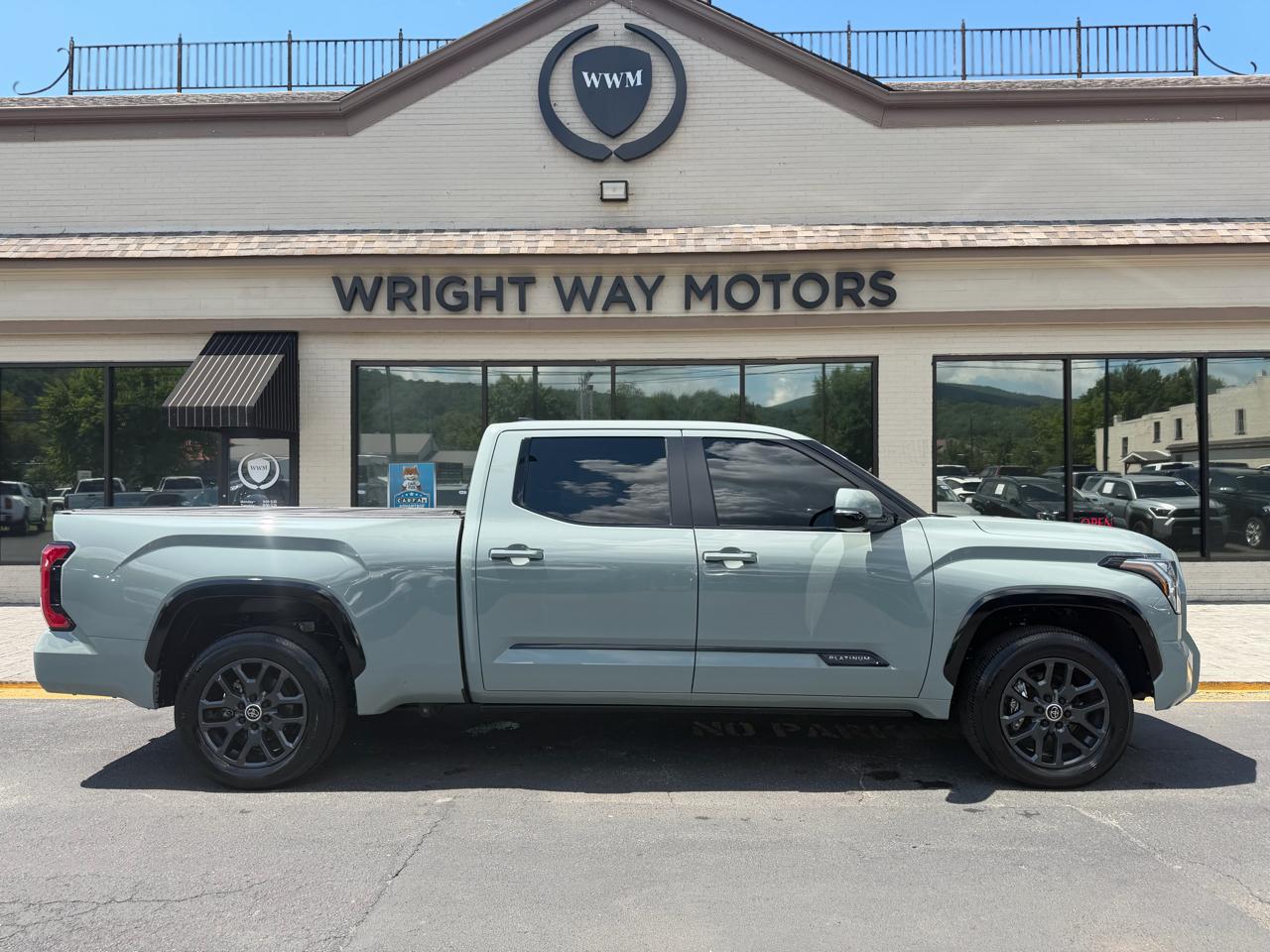 Toyota Tundra  2024